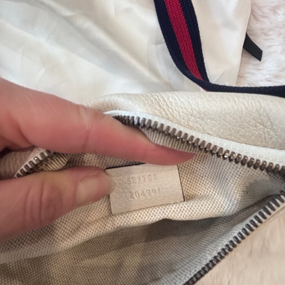 GUCCI 527792 Unisex Small Logo Print White Leather Messenger Belt Bag SZ 85” - Picture 5 of 6